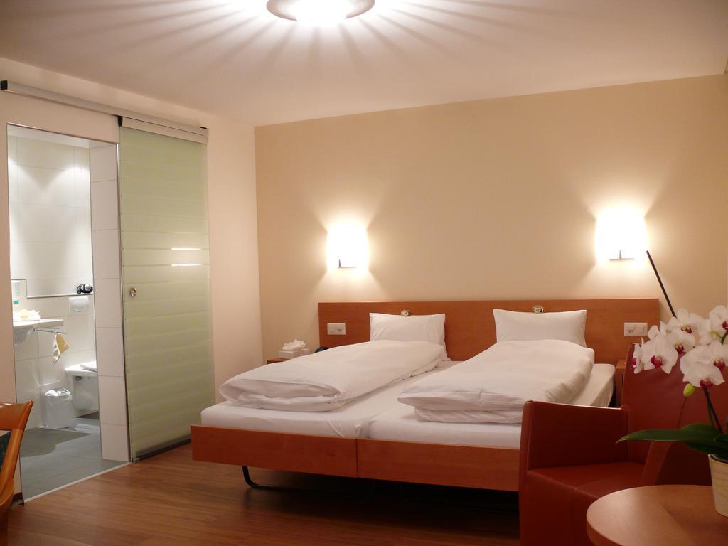 Hotel Restaurant Eichberg Seengen Экстерьер фото